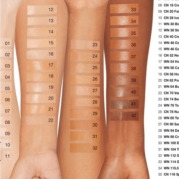 Even Better Clinical Serum Foundation Broad Spectrum SPF 25 satin matte oil-free - Picture 3 of 4